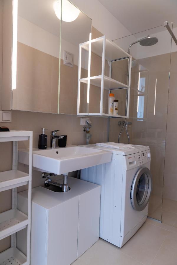 Maureen Lovely 2 Bedroom Unit With Community Pool Wien Exterior foto