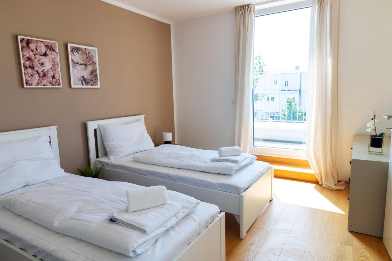 Maureen Lovely 2 Bedroom Unit With Community Pool Wien Exterior foto